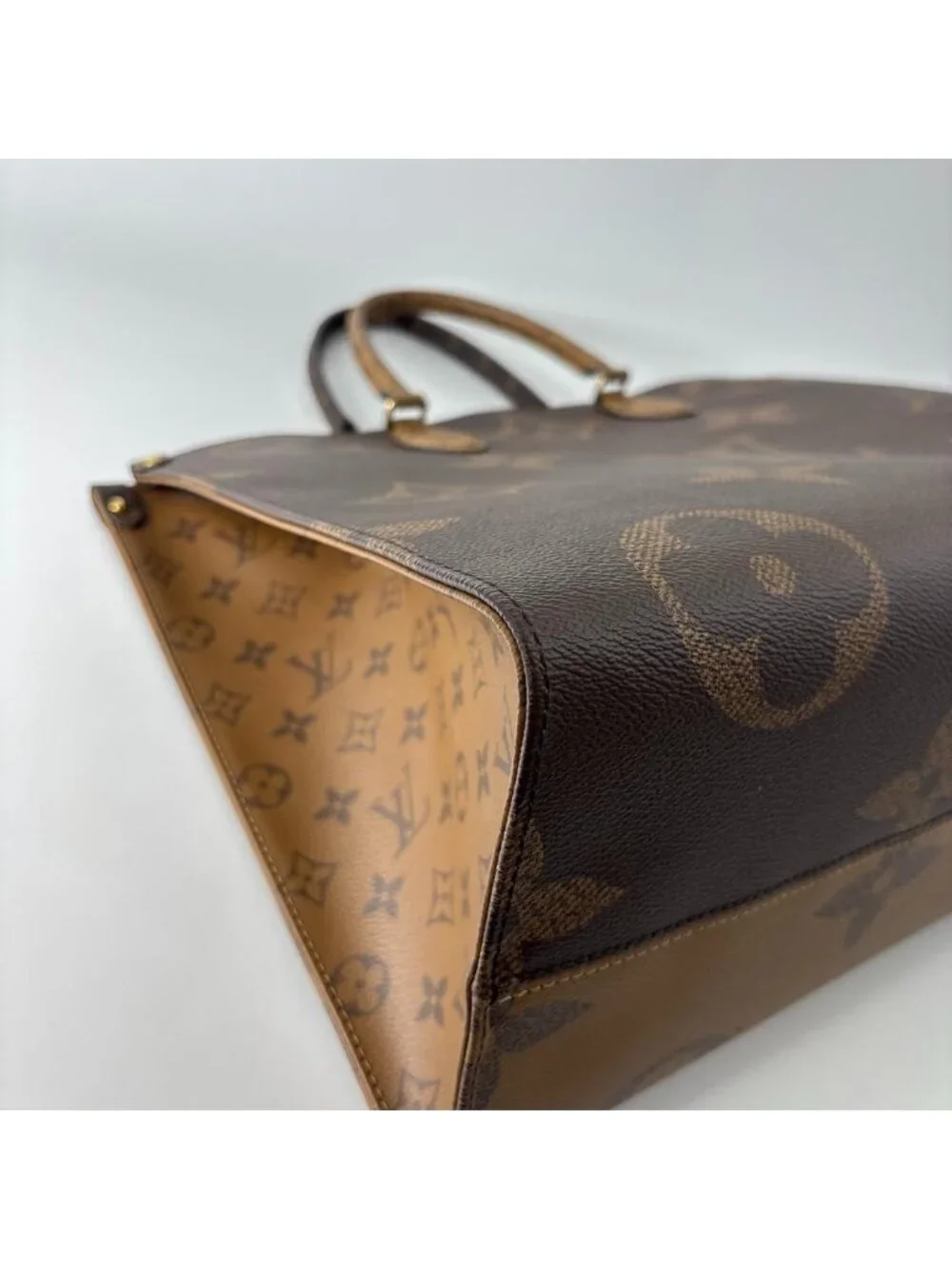 Louis Vuitton Monogram Giant On The Go GM Tote